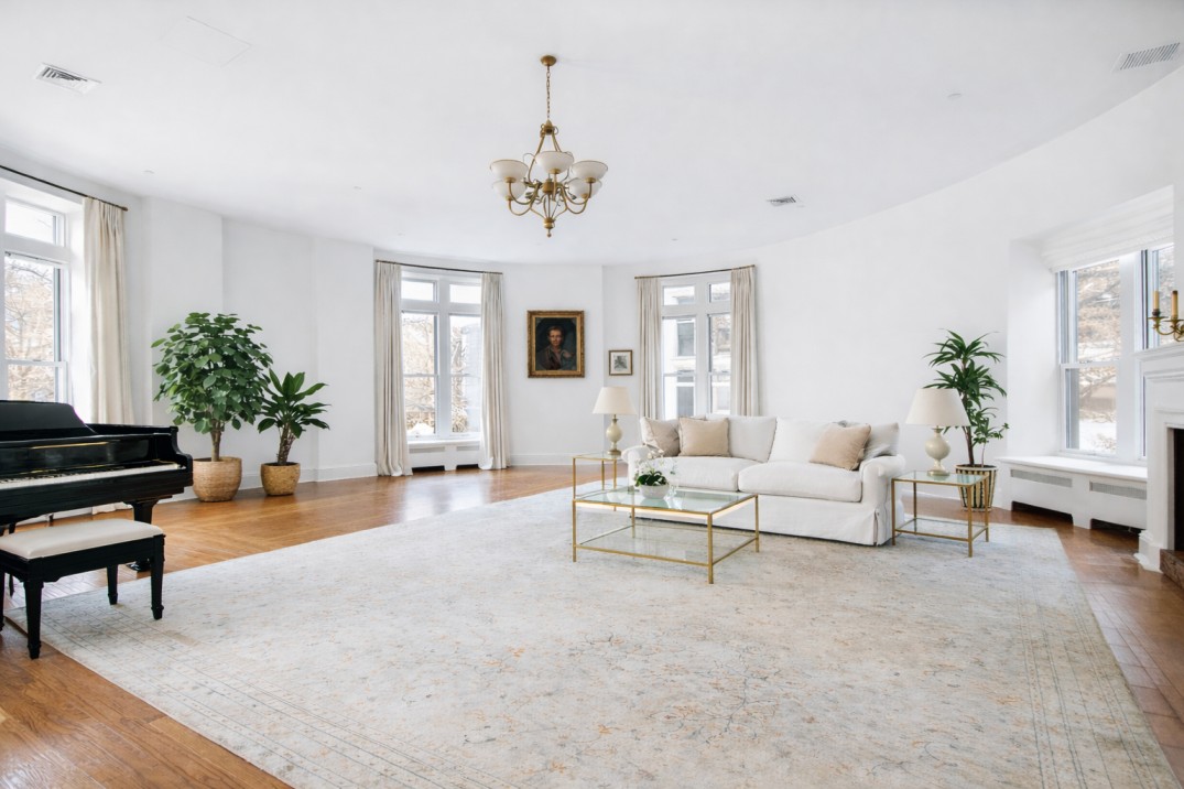 455 Central Park West, 11